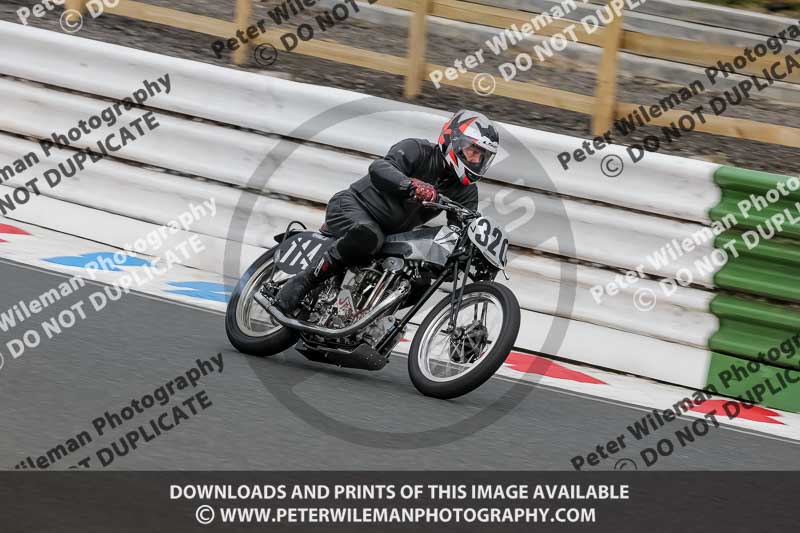 Vintage motorcycle club;eventdigitalimages;mallory park;mallory park trackday photographs;no limits trackdays;peter wileman photography;trackday digital images;trackday photos;vmcc festival 1000 bikes photographs